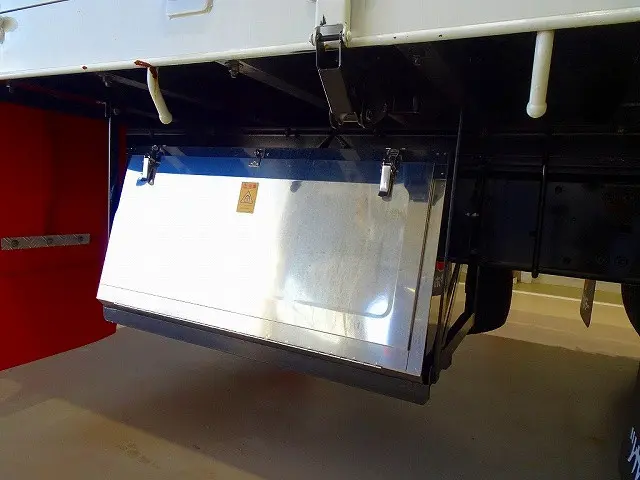 燃料タンク200L タイヤ止め2個 ステンレス製リアフェンダー 右シャシリアステンレス製工具箱|三菱 スーパーグレート 2KG-FS70HZ(8x4)の写真50