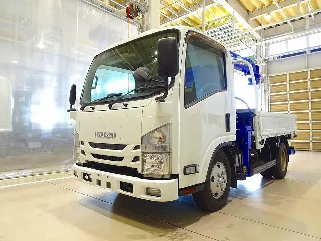 いすゞ エルフ TRG-NMR85R(2WD)の写真1