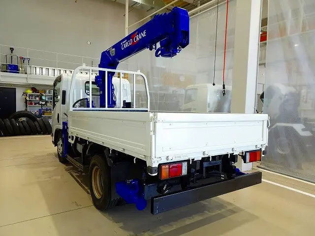 いすゞ エルフ TRG-NMR85R(2WD)の写真4