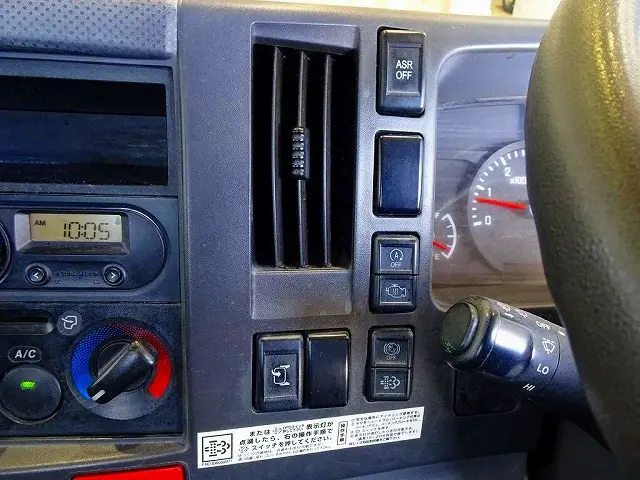 いすゞ エルフ TRG-NMR85R(2WD)の写真11