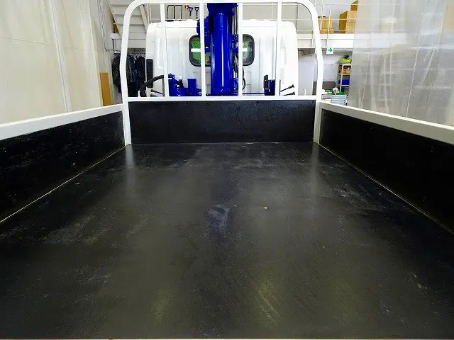 荷台内寸：285×180×38　三方開　床鉄板張り　リアアオリチェーン2個　タダノ4段 2.6t吊りクレーン付|いすゞ エルフ TRG-NMR85R(2WD)の写真20