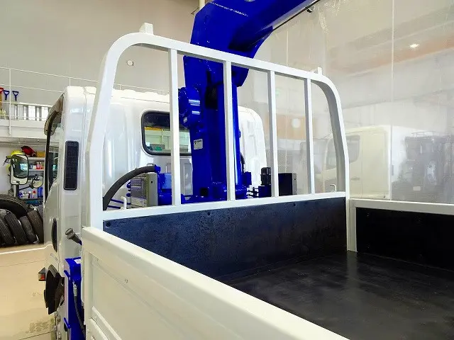 いすゞ エルフ TRG-NMR85R(2WD)の写真24