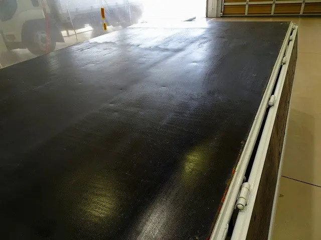 荷台内寸：285×180×38　三方開　床鉄板張り　リアアオリチェーン2個　タダノ4段 2.6t吊りクレーン付|いすゞ エルフ TRG-NMR85R(2WD)の写真28