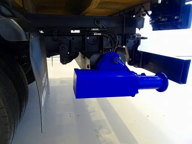 いすゞ エルフ TRG-NMR85R(2WD)の写真32