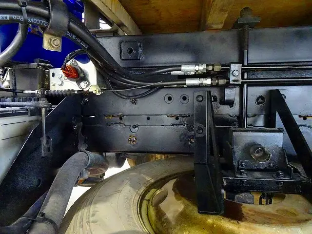 いすゞ エルフ TRG-NMR85R(2WD)の写真35