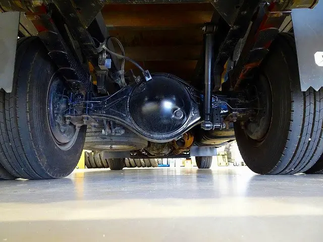 いすゞ エルフ TRG-NMR85R(2WD)の写真37