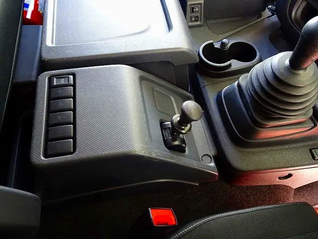 いすゞ ギガ 2PG-CYY77C(6x4)の写真14