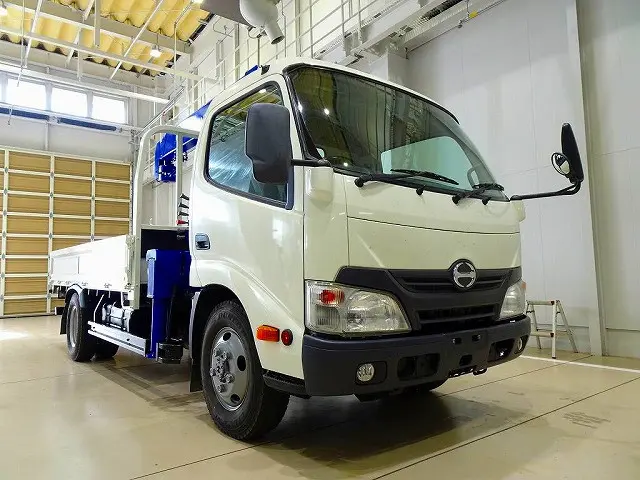 日野 デュトロ TKG-XZU695M(4WD)の写真2