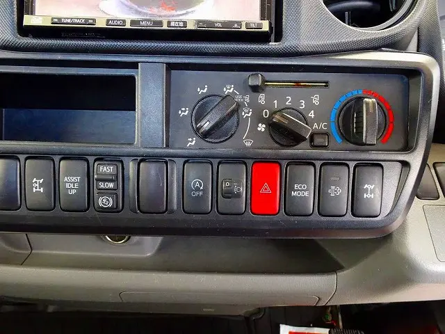 日野 デュトロ TKG-XZU685M(4WD)の写真11