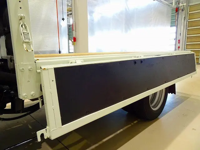 荷台内寸：286×179×38　三方開　床板アピトン張り替え　左右セイコーラック　タダノ4段 2.6t吊りクレーン付|日野 デュトロ 2RG-XZU645M(2WD)の写真31