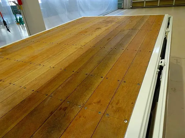 荷台内寸：286×179×38　三方開　床板アピトン張り替え　左右セイコーラック　タダノ4段 2.6t吊りクレーン付|日野 デュトロ 2RG-XZU645M(2WD)の写真32