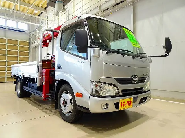 お問合せ管理No.E848 H30 デュトロ 2t 4WD(切替式) FJL 標準ロング ユニック3段クレーン付|日野 デュトロ TKG-XZU695M(4WD)の写真2