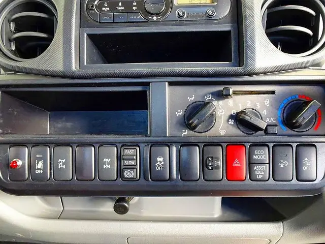 日野 デュトロ TKG-XZU695M(4WD)の写真11