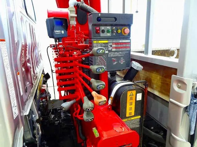 ユニック3段 2.6t吊り URG263 ラジコン/フックイン付 ブーム先作業灯付 ※令和 7年 9月クレーン年次点検済|日野 デュトロ TKG-XZU695M(4WD)の写真31