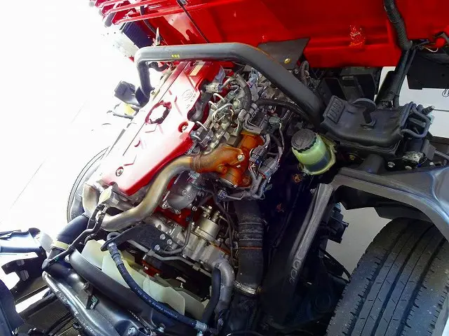 エンジンルーム|日野 デュトロ TKG-XZU695M(4WD)の写真35