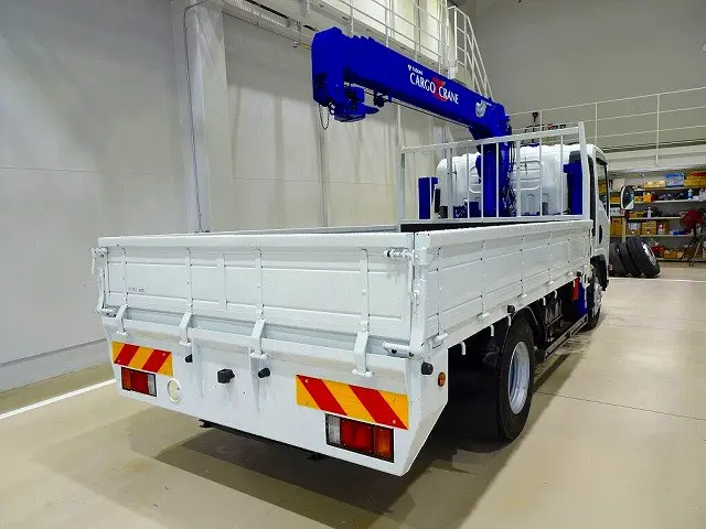 いすゞ エルフ TPG-NPR85YN(2WD)の写真7