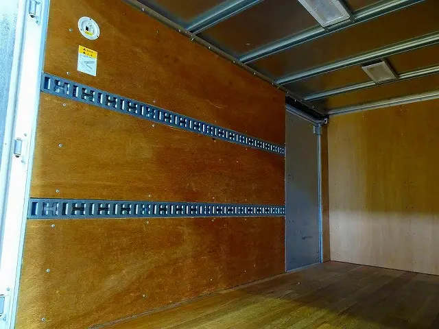 荷台内寸:340×176×184 パブコ リア3枚観音扉/90度ストッパー 左サイドスライドドア(168cm/84cm) ラッシングレール2段(60cm/120cm) 荷室LED灯2個|トヨタ トヨエース TKG-XZC645(2WD)の写真24