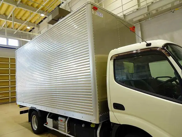 荷台内寸：450×177×210　トランテックス/V027G7201　リア観音扉　ラッシングレール1段(100cm)　ジョロダーレール2列/ジョロダー付　荷室灯2個|トヨタ ダイナ 2RG-XZU655(2WD)の写真28