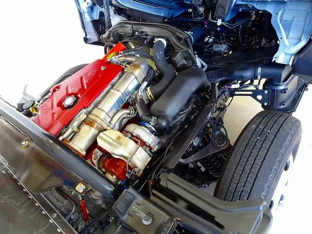 エンジンルーム|トヨタ ダイナ 2RG-XZU655(2WD)の写真32