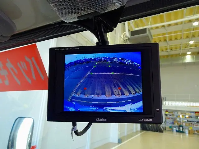 バックモニター|いすゞ エルフ TRG-NJR85A(2WD)の写真13