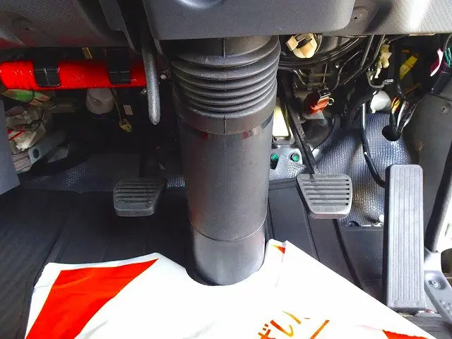 いすゞ エルフ TRG-NJR85A(2WD)の写真15