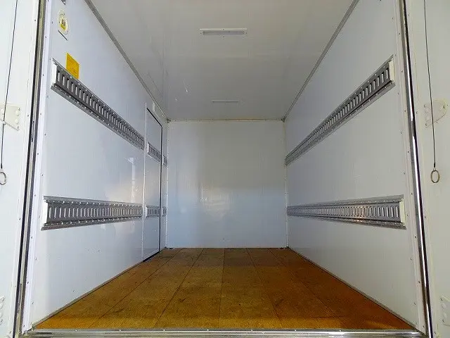 荷台内寸：320×175×190　東プレ　R1年製　R観音扉/90度ストッパー付　箱厚み5.5cm　左サイドスライドドア　ステンレス製ラッシングレール2段　水抜き穴前1対　荷室LED灯2個|いすゞ エルフ TRG-NJR85A(2WD)の写真20