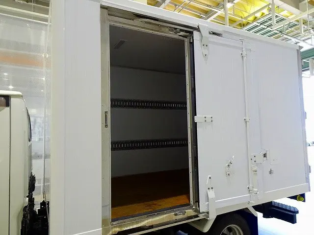 左サイドスライドドア(170cm/82cm)|いすゞ エルフ TRG-NJR85A(2WD)の写真27