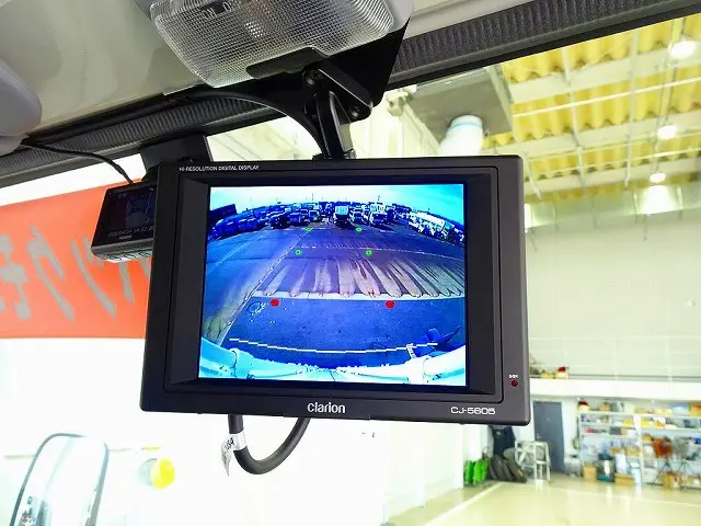 バックモニター|いすゞ エルフ TRG-NJR85A(2WD)の写真14