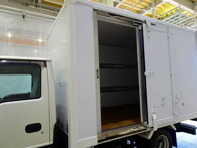 左サイドスライドドア(170cm/82cm)|いすゞ エルフ TRG-NJR85A(2WD)の写真30