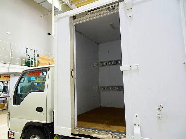 左サイドスライドドア(170cm/82cm)|いすゞ エルフ TRG-NJR85A(2WD)の写真31