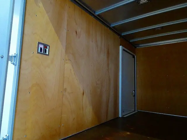 荷台内寸：362×177×204　トヨタ車体/UT17A030226　H29年製　リア観音扉/90度ストッパー付　左サイドスライドドア(172cm/98cm)　荷室灯2個|日野 デュトロ TKG-XZC645M(2WD)の写真24