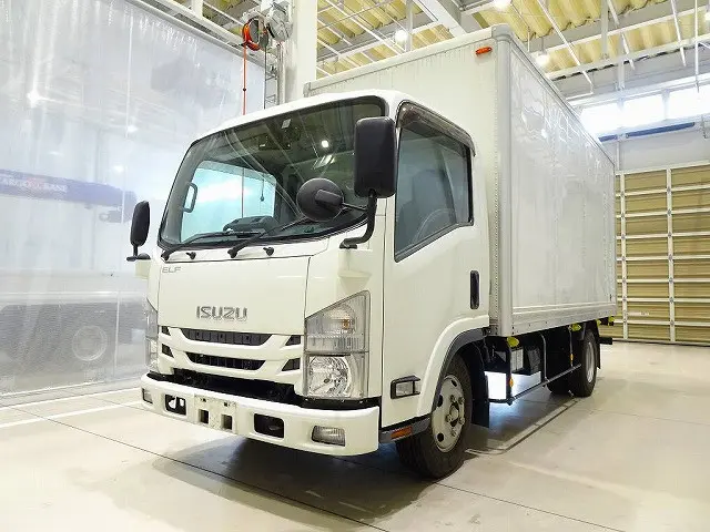 いすゞ エルフ 2RG-NMR88AN(2WD)の写真1