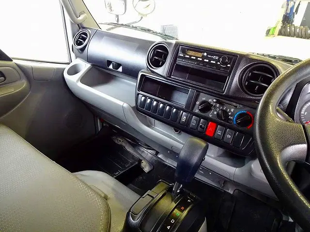 日野 デュトロ TKG-XZU655M(2WD)の写真9