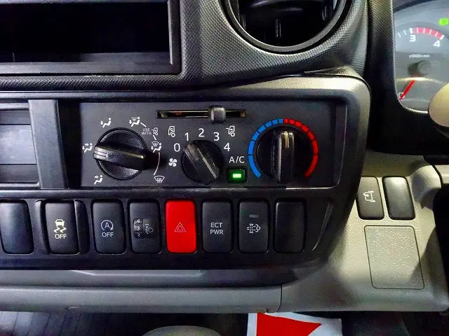 日野 デュトロ TKG-XZU655M(2WD)の写真11