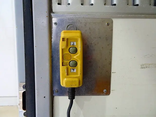 左シャシリア/荷室内PGスイッチコード|日野 デュトロ TKG-XZU655M(2WD)の写真27