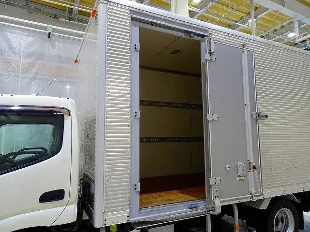 左サイドスライドドア|日野 デュトロ TKG-XZU655M(2WD)の写真33