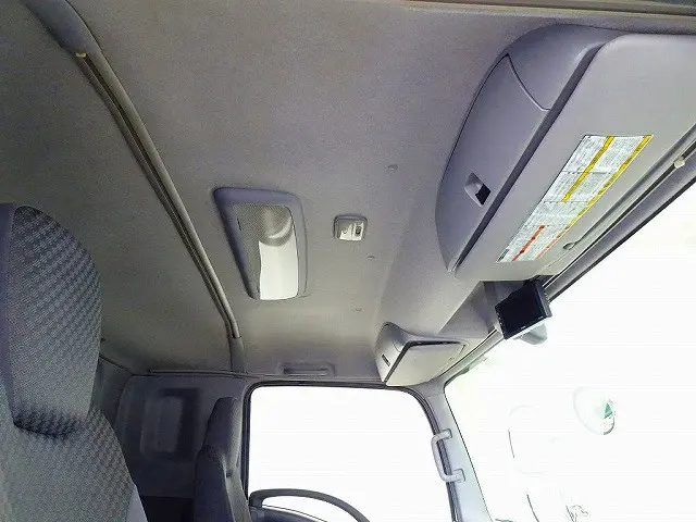 室内蛍光灯|いすゞ フォワード 2RG-FRR90S2(2WD)の写真16