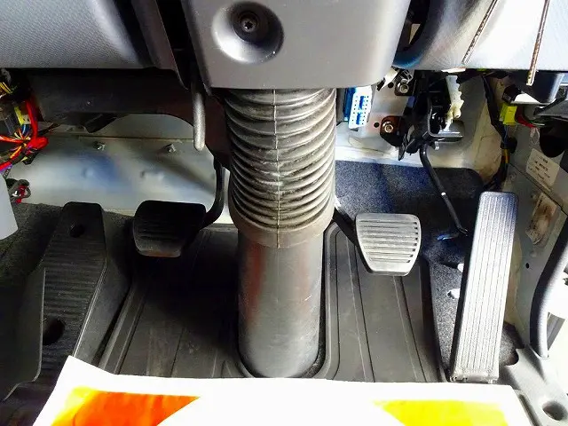 いすゞ フォワード 2RG-FRR90S2(2WD)の写真18