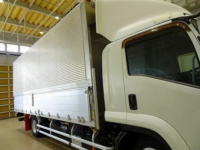 荷台内寸：626×241×240　日本フルハーフ/DMS　リア上部跳ね上げ式/下部フルゲート付　床フック8対　ラッシングレール2段(61cm/140cm)　荷室LED灯3個　PG/1,000kg付|いすゞ フォワード 2RG-FRR90S2(2WD)の写真28