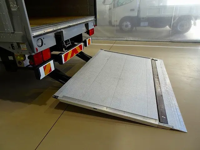 フルゲート　1,000kg　日本フルハーフ/TLH-10G　長：159cm　幅：231cm/有効幅：219cm　サイドガード/カートストッパー付　左シャシリアPGスイッチコード/リモコン付|いすゞ フォワード 2RG-FRR90S2(2WD)の写真36