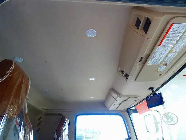 室内LED灯|日野 レンジャー 2PG-FD2ABA(2WD)の写真17