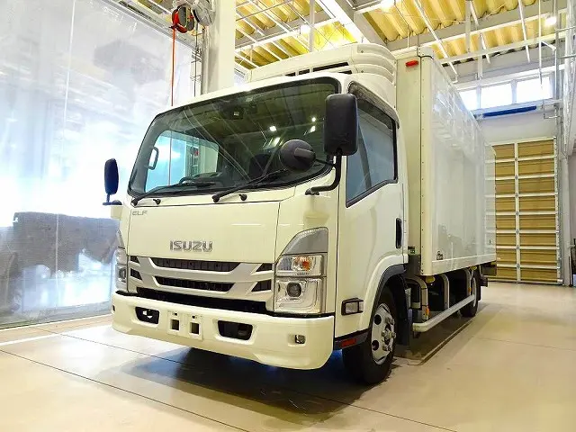 いすゞ エルフ 2RG-NPR88AN(2WD)の写真1