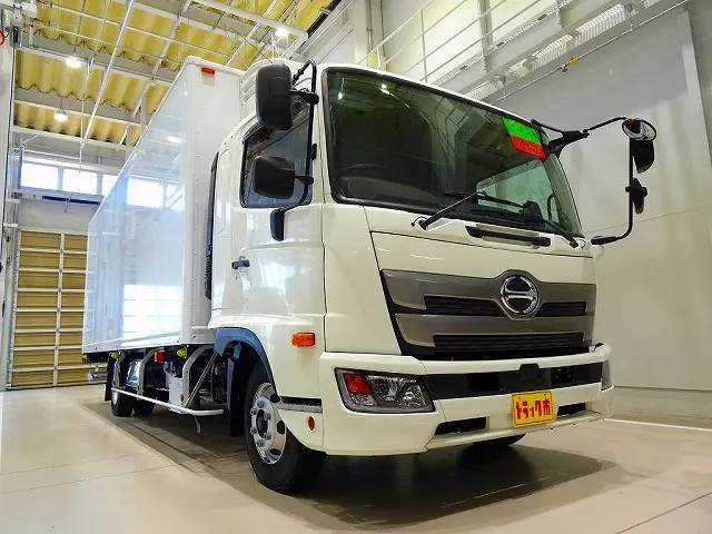 お問合せ管理No.H085 R5 レンジャー 2.25t ワイドベッド付 低温冷凍車 格納ゲート付 リアエアサス 240ps|日野 レンジャー 2KG-FD2ABG(2WD)の写真2