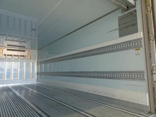 荷台内寸:619×231×206 床キーストン/ジョロダーレール4列 リア門枠中央ジョロダー入れケース 左サイド開閉式ドア ラッシング2段(60cm/120cm)/バー2本 水抜き穴2対 荷室LED灯|日野 レンジャー 2KG-FD2ABG(2WD)の写真23