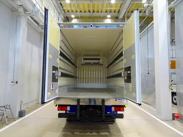 荷台内寸:432×174×185 ラッシングレール2段(60cm/120cm) 床アルミ縞鋼板 左サイド開閉式ドア(177㎝/83㎝) 水抜き穴前1対 荷室LED灯3個 -5~30度設定 -5度確認 |日野 デュトロ 2RG-XZU655M(2WD)の写真22