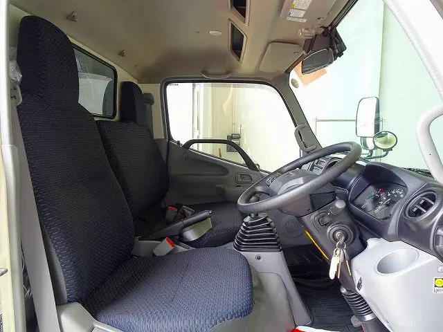 坂道発進補助装置 車線逸脱警報装置 衝突被害軽減ブレーキ アイドリングストップ フォグランプ トラクションコントロール ハイルーフ|日野 デュトロ 2KG-XZU605M(2WD)の写真6