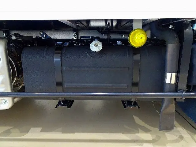 燃料タンク80L 左シャシリア工具箱|日野 デュトロ 2KG-XZU605M(2WD)の写真43