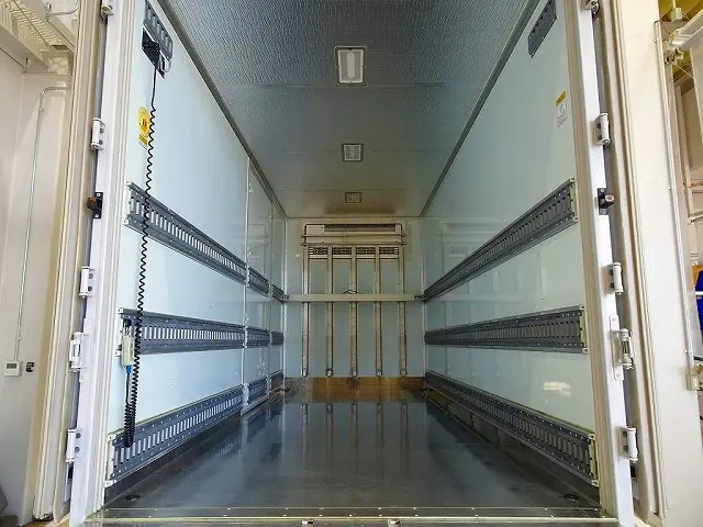 荷台内寸:440×171×215 ラッシング3段/バー2本 床ステンレス 左サイド開閉式ドア 水抜き穴前後2対 荷室LED灯3個 ±30度設定 -10度確認 マルチゲート/1,000kg|日野 デュトロ TKG-XZU655M(2WD)の写真22