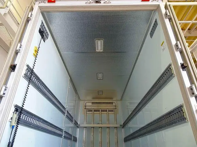 荷台内寸:440×171×215 ラッシング3段/バー2本 床ステンレス 左サイド開閉式ドア 水抜き穴前後2対 荷室LED灯3個 ±30度設定 -10度確認 マルチゲート/1,000kg|日野 デュトロ TKG-XZU655M(2WD)の写真24