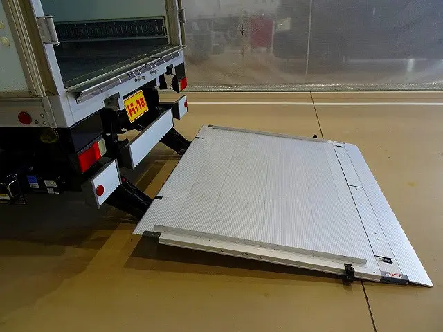 マルチゲート 1,000㎏ 極東/G21001D-B3MRA2 リモコン付 カートストッパー/サイドガード付 長:155cm 幅:179cm 有効幅:165cm 左シャシリア/荷室内PGスイッチコード|日野 デュトロ TKG-XZU655M(2WD)の写真35